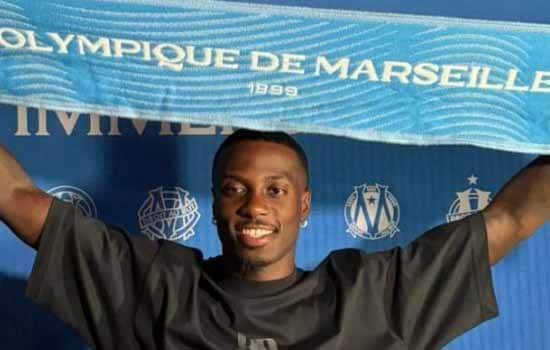 weah-Resmi-ke-Marseille